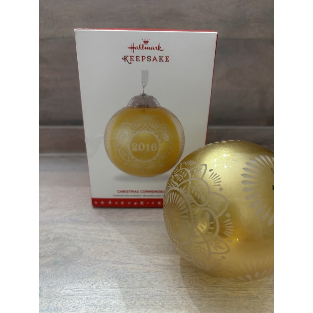 2016 Hallmark Keepsake Ornament"Christmas Commemorative" 4th in the Series- Gold
